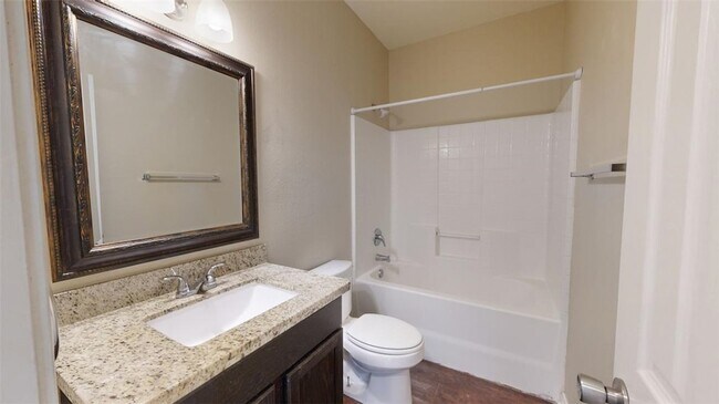 Building Photo - 205 Sterling St