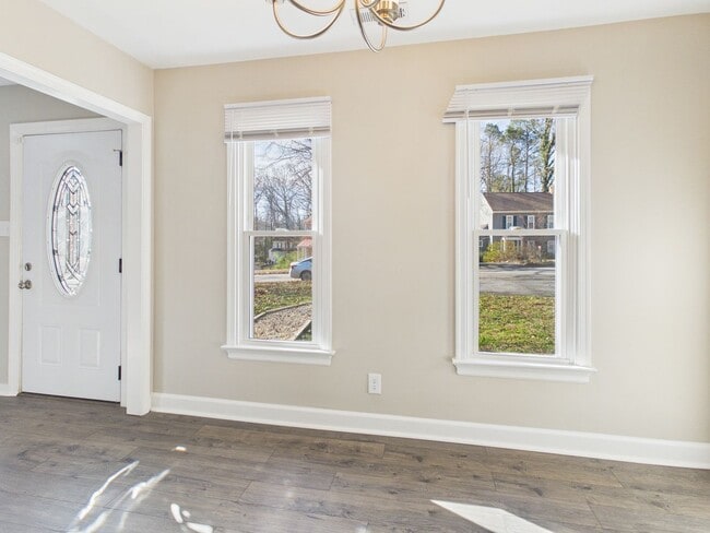 Building Photo - 12024 Lockett Ridge Ave