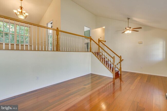 Building Photo - 15 Brighton Way