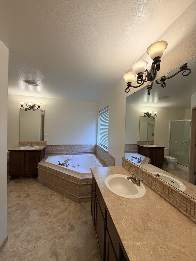 Building Photo - 7611 197th St Ct E