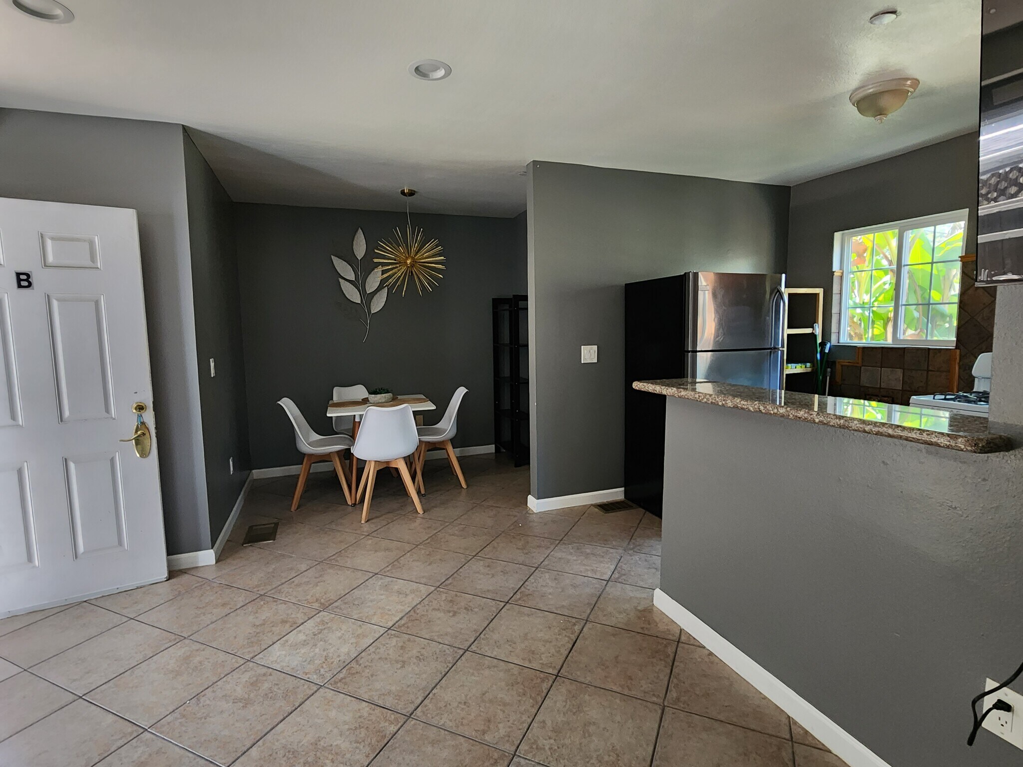 Building Photo - 4427 S Centinela Ave