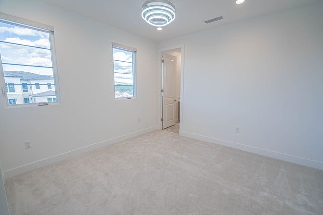 Building Photo - Luxury Smart Home with Green Belt Views in Tesoro Highlands!