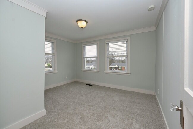 Building Photo - Renovated East Nashville Home | 3BR + Washer/Dryer + Off-Street Parking