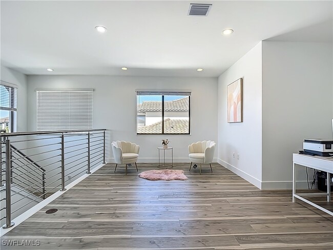 Building Photo - 5046 Panella Ave