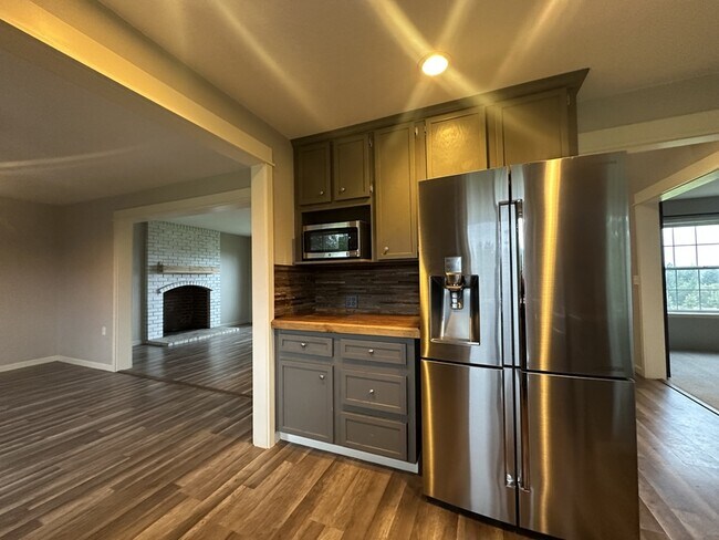 Building Photo - 24574 SW Ladd Hill Rd