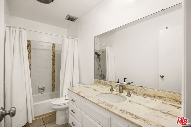 Building Photo - 5625 Windsor Way