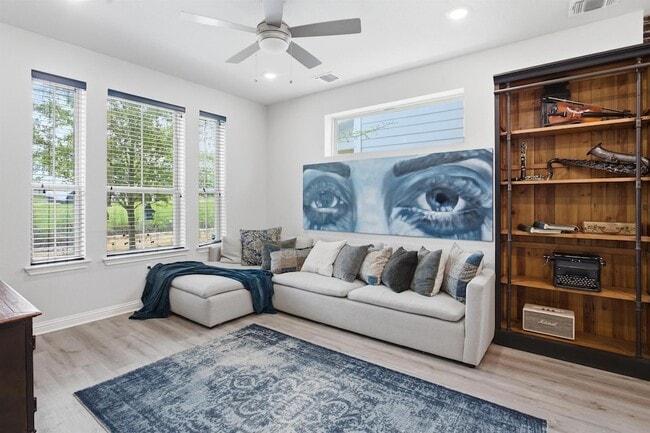 Building Photo - 8525 Leroi Dr
