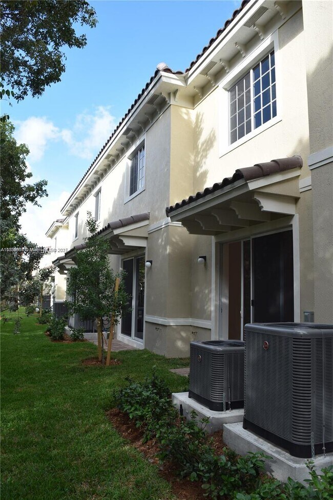 Building Photo - 2574 SW 81st Terrace