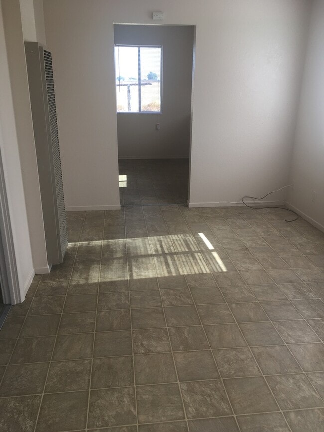 Building Photo - 14050 Avenue 384