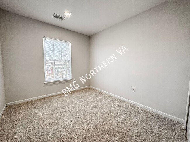 Building Photo - 4647 Flatlick Branch Dr