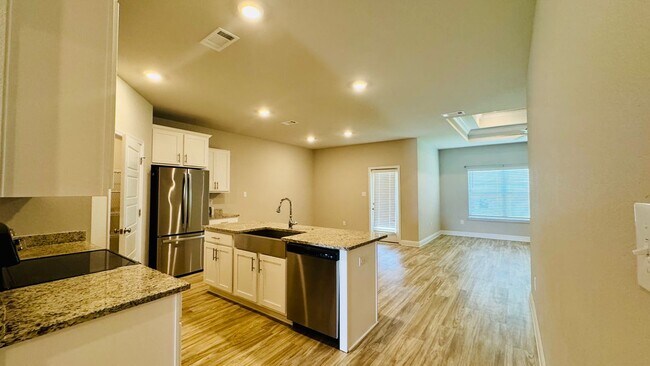 Building Photo - 15593 Arran Wy