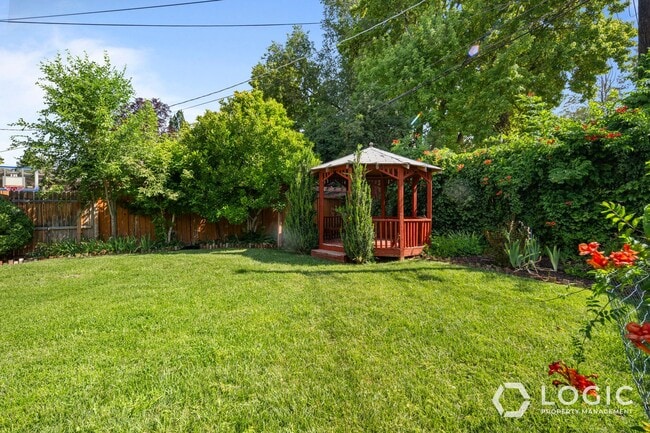 Building Photo - Amazing House In SLC Near UofU!