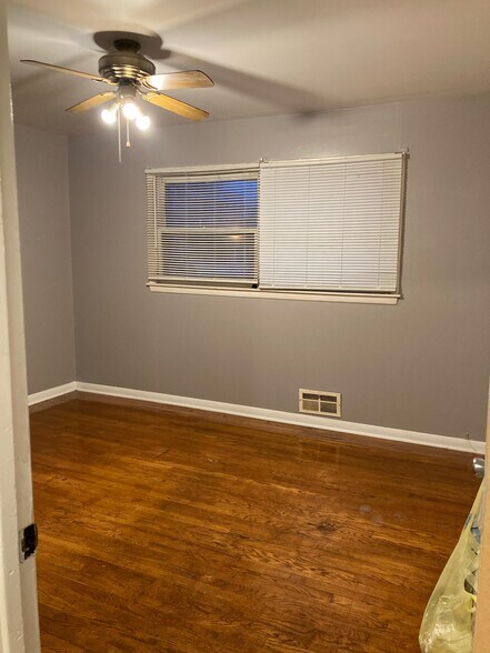 Building Photo - 5345 N 83rd St