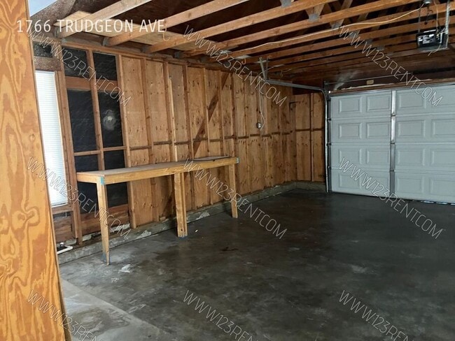 Building Photo - 1766 Trudgeon Ave