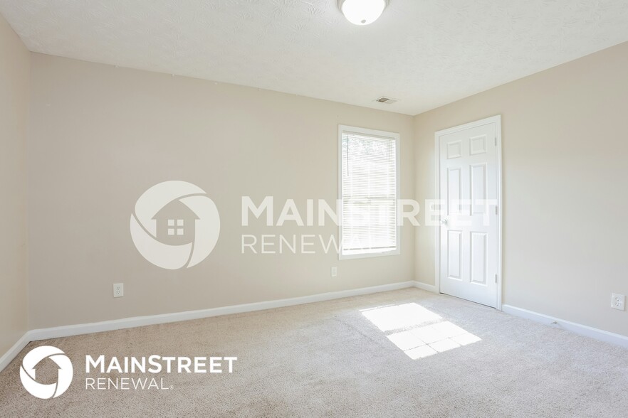 Building Photo - 3909 Riverside Pkwy