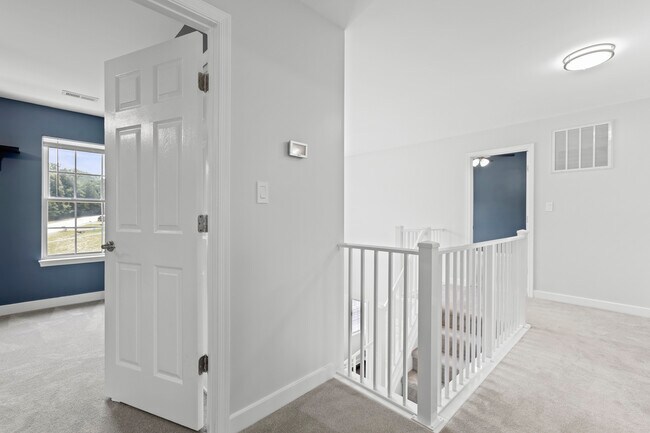 Building Photo - 4001 Mossy Bank Ln