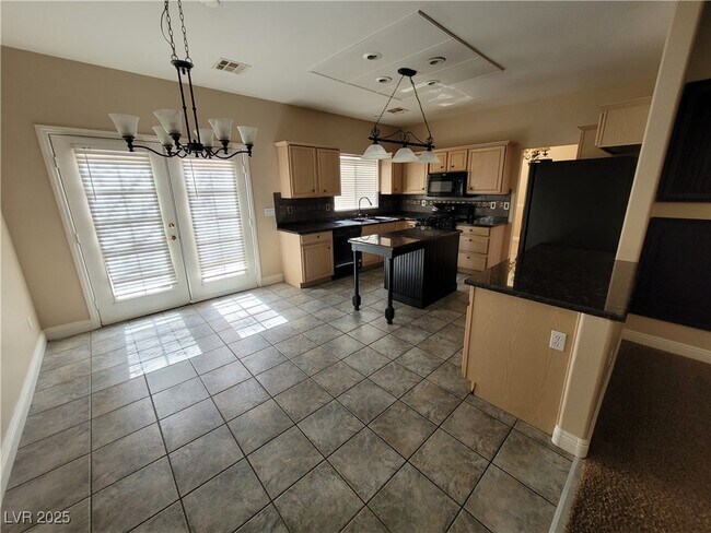 Building Photo - 2467 Sheltered Meadows Ln