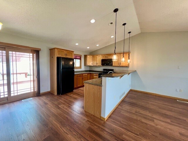 Building Photo - 1028 Park Hill Ct