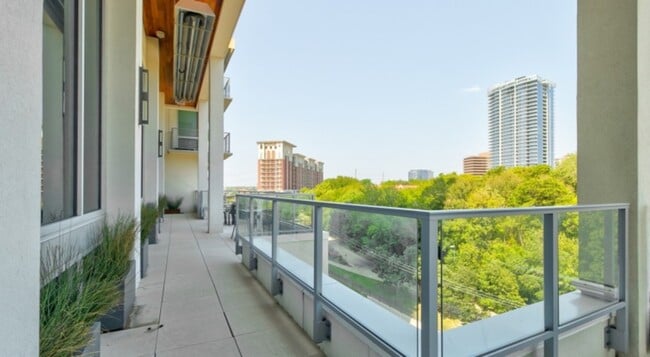 Building Photo - 3111 N Houston St