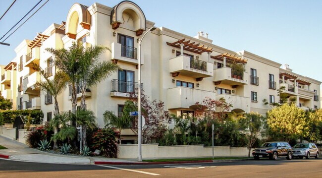 Primary Photo - 11863 Darlington Ave