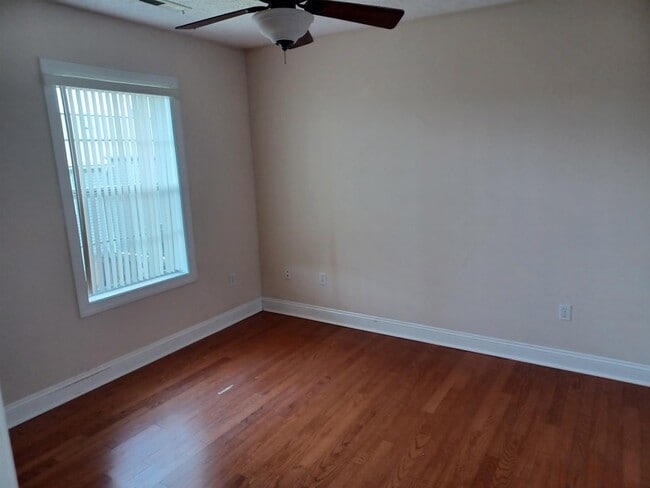 Building Photo - 365 Tall Oak Blvd NW