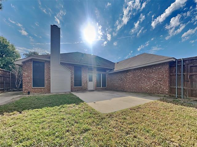 Building Photo - 8401 Greenfield Dr