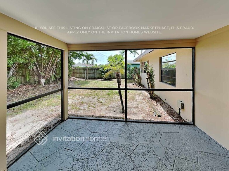 Building Photo - 2540 SW 11th Ct