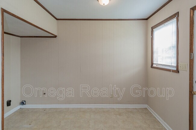 Building Photo - 1530 Warrior Rd