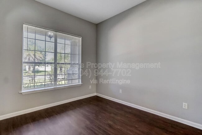 Building Photo - 409 S Hidden Tree Dr