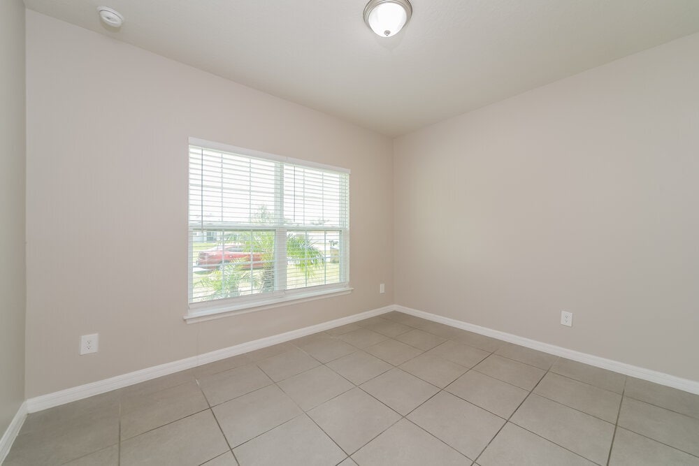 Building Photo - 651 Mercado Ct