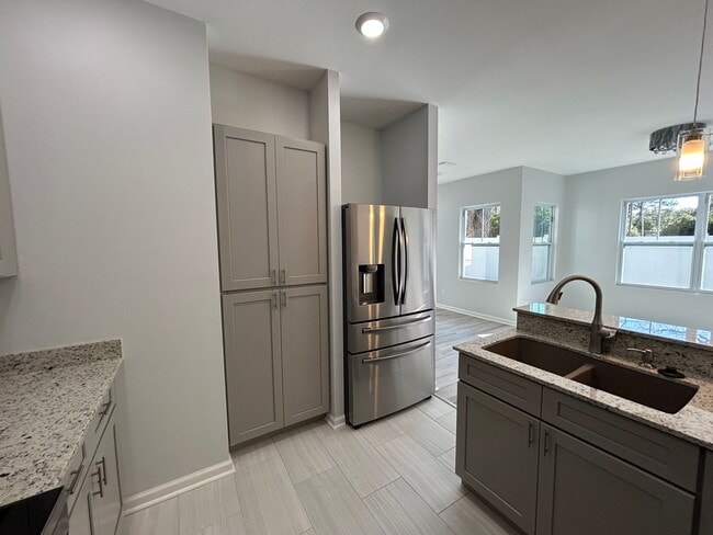 Building Photo - 2022 Trimble Rd