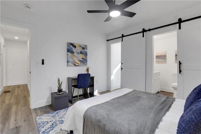 Building Photo - 2466 Old Hapeville Rd SW