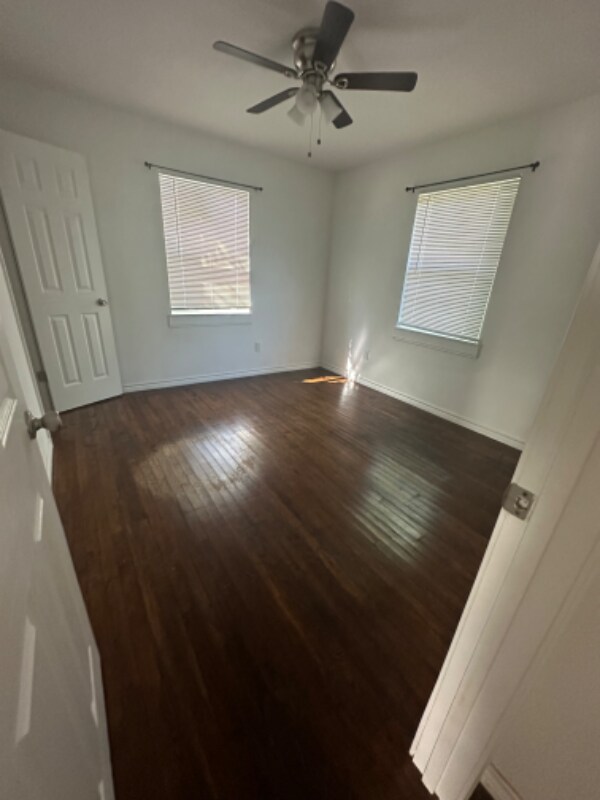 Building Photo - 1410 N Estes Ave