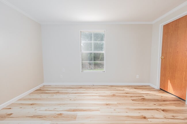 Building Photo - 4014 US-70