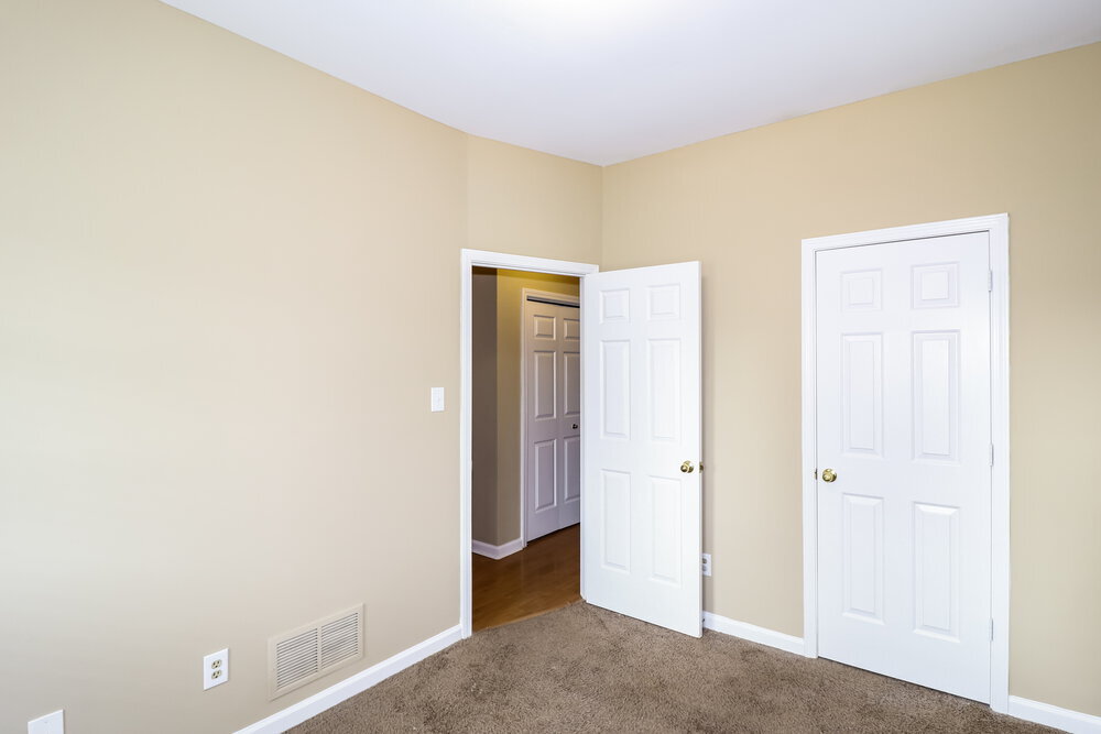 Building Photo - 8170 Timber Knoll Ln