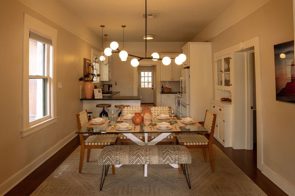 Building Photo - 112 E 16th St