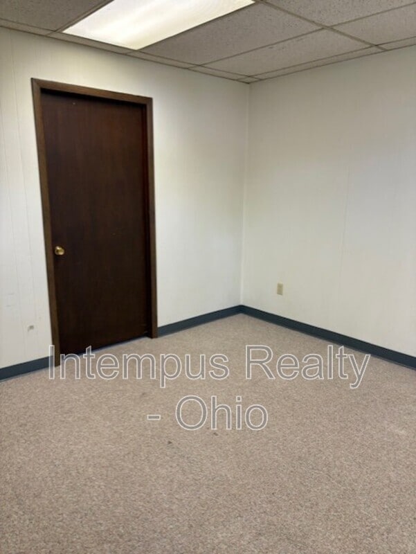 Building Photo - 80 Elm St