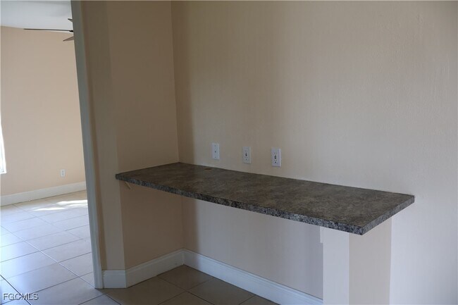 Building Photo - 3805 22nd St SW