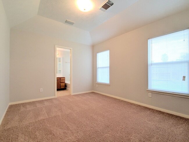 Building Photo - 11314 Northam Dr