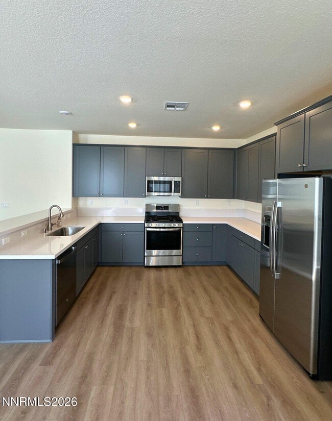 Building Photo - 7878 Willow Thicket Dr