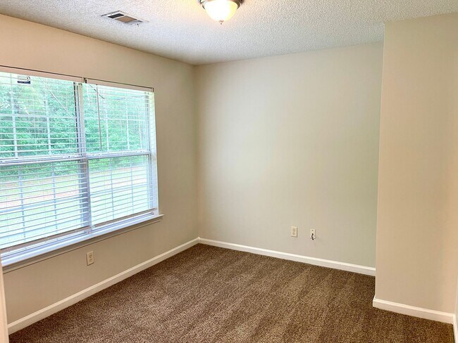 Building Photo - Coming Soon - Charming Ranch Style 3 Bedro...