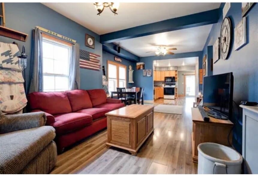 Building Photo - 306 D Ave