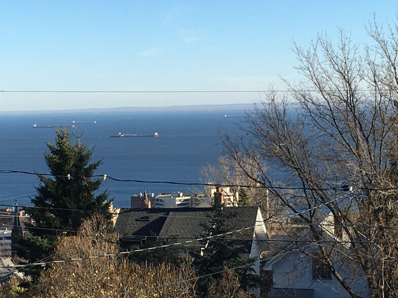 Building Photo - 317 1/2 N 4th Ave W