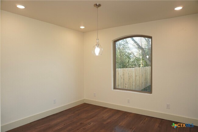 Building Photo - 1019 Haynes St