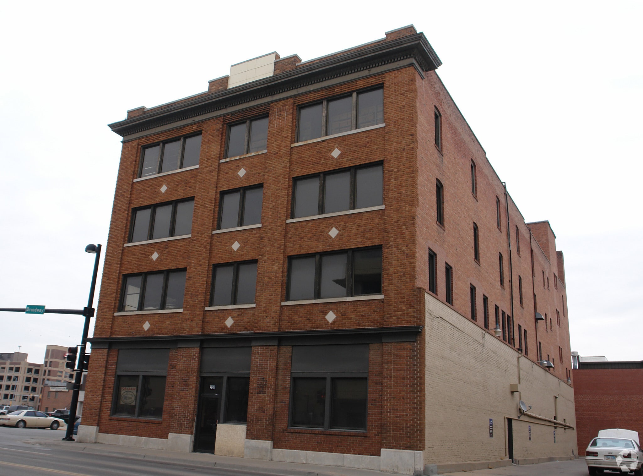 Building Photo - The Arnold