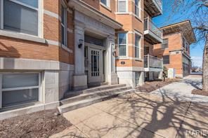 Building Photo - 627 Clara Ave