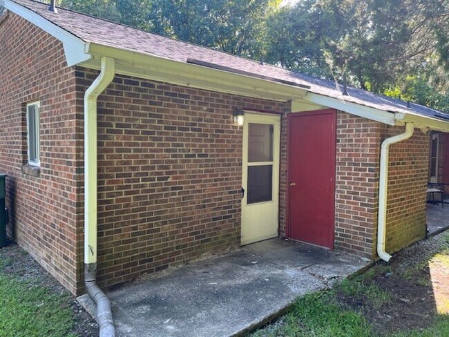 Building Photo - 112 Bim St