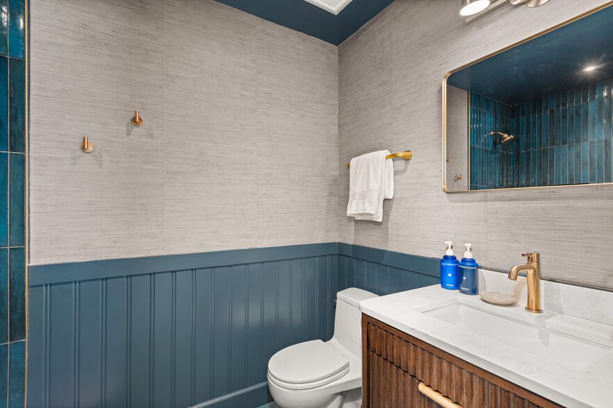 Building Photo - 180 Deer Run