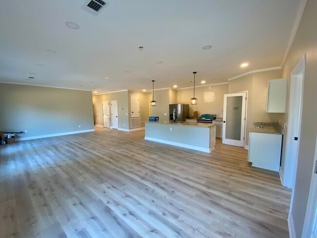 Building Photo - 230 Sylvan Rd