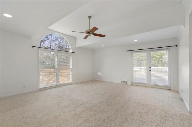 Building Photo - 3088 Majestic Cir